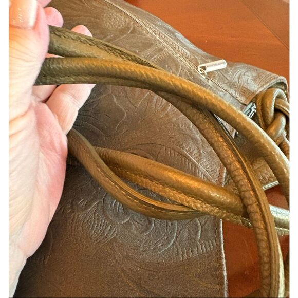 SOLO PERCHE - 🎉HP🎉NWOT "Varese" Tooled Leather Shoulder-to-Backpack/Olive Green - Picture 15 of 16